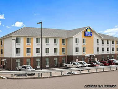 Days Inn & Suites By Wyndham Belmont Eksteriør bilde